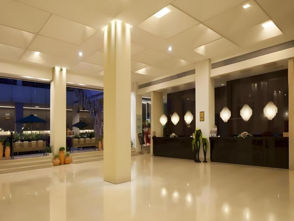 Catic Hotel--Adjacent Buliding Zhuhai Dış mekan fotoğraf